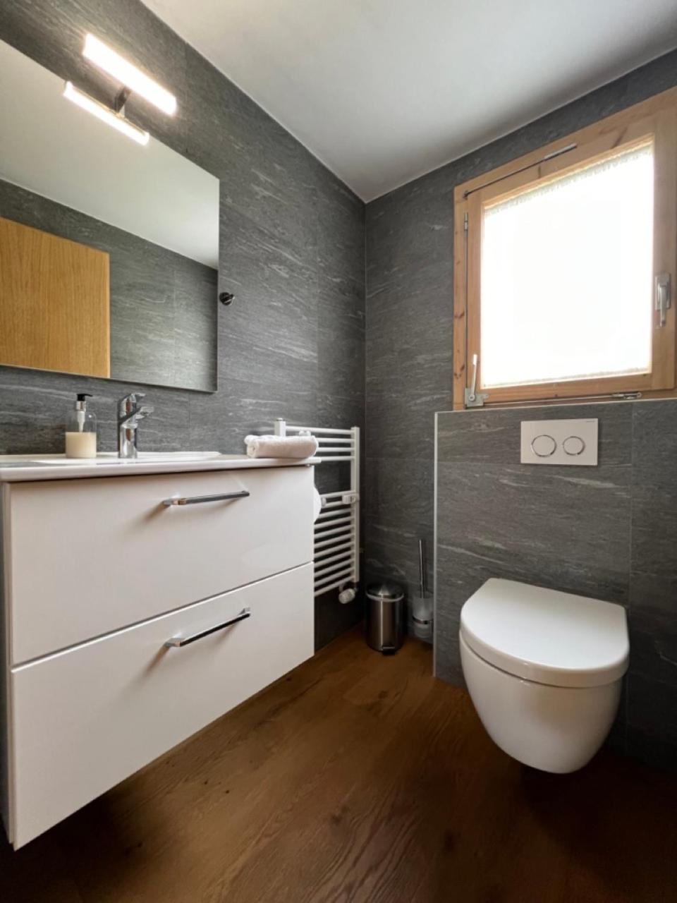 Beautiful Apartment With Stunning View Gsteig Pokoj fotografie